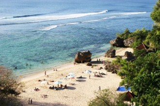 pantai padang-padang