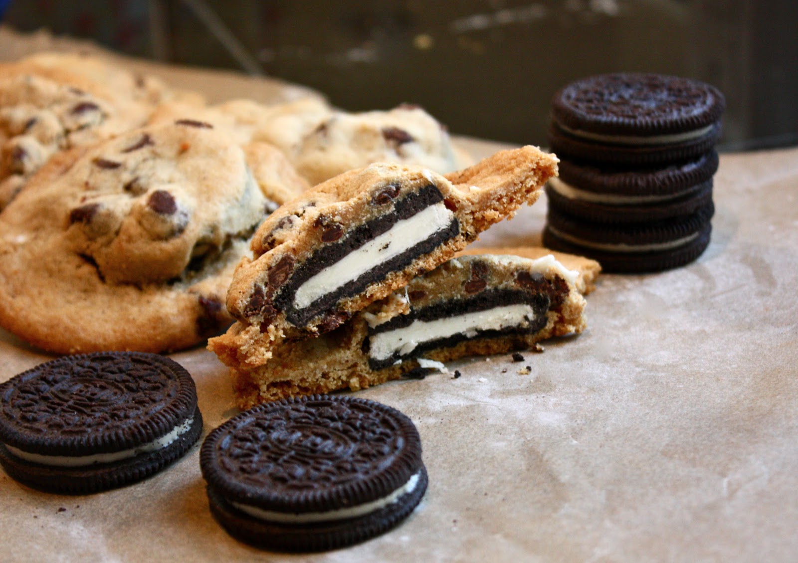 oreo stuffed chocolate chip cookies Cannella Vita
