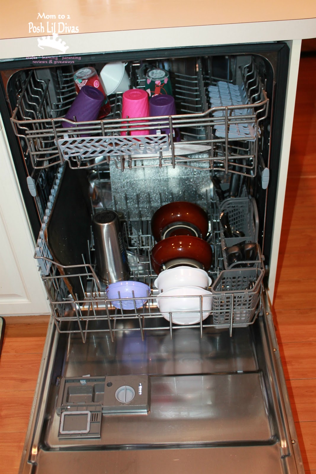 Mom To 2 Posh Lil Divas Your Mom S Maytag Couldn T Do All This