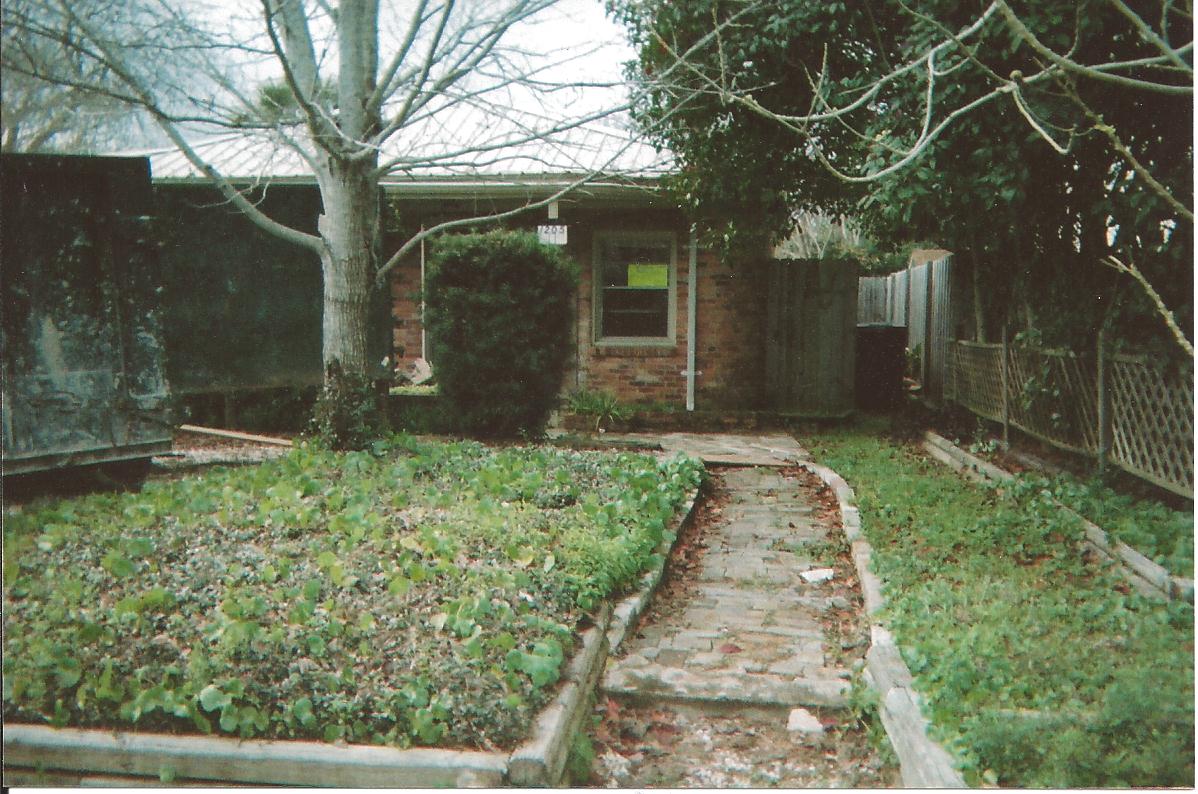 Jane Coslick Cottages "A Bohemian Cottage" for rent......