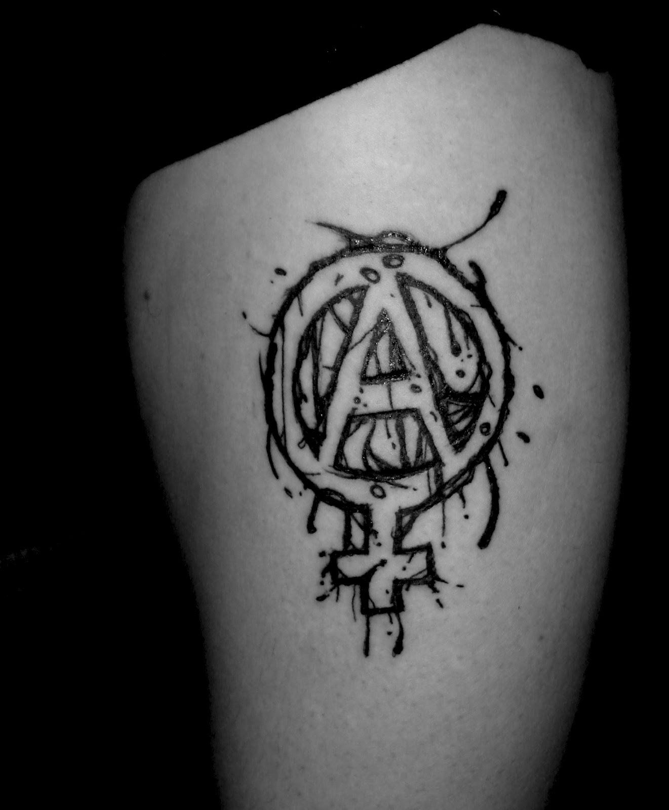 Stick and poke l'art du tatouage maison (à vos risques et - Tatouage Aiguille Encre De Chine