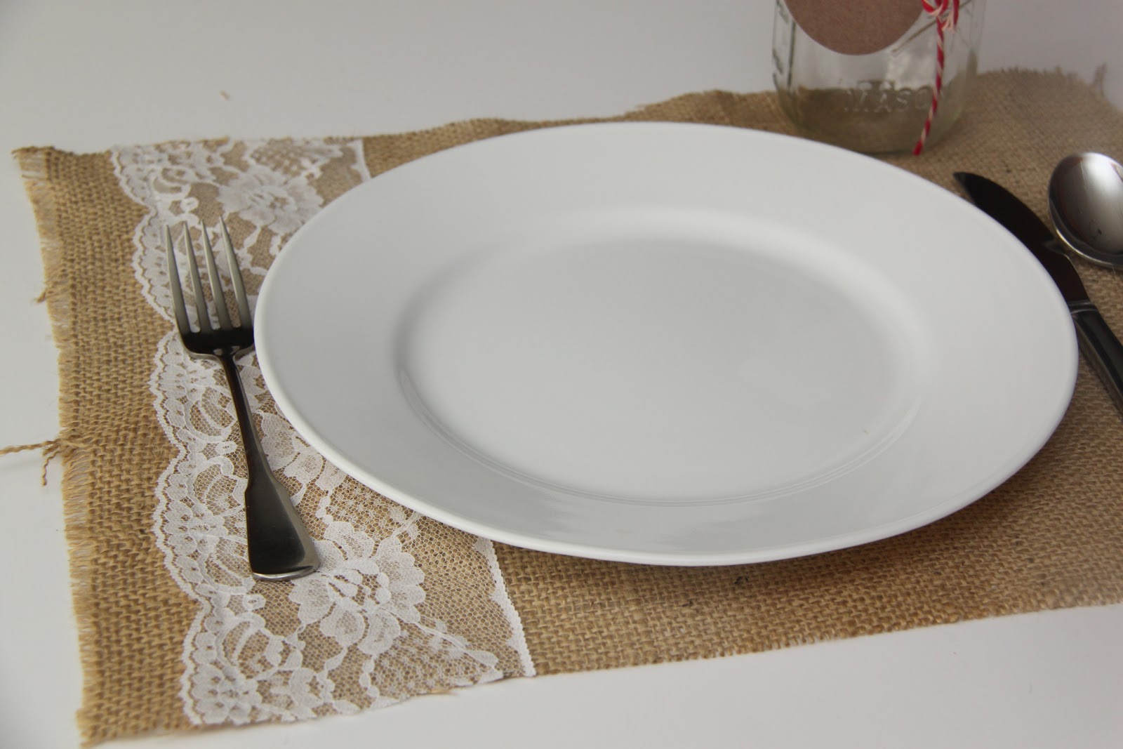 Burlap & Lace PlacematsTUTORIAL Smashed Peas & Carrots