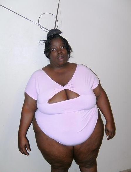 BLACK BBW