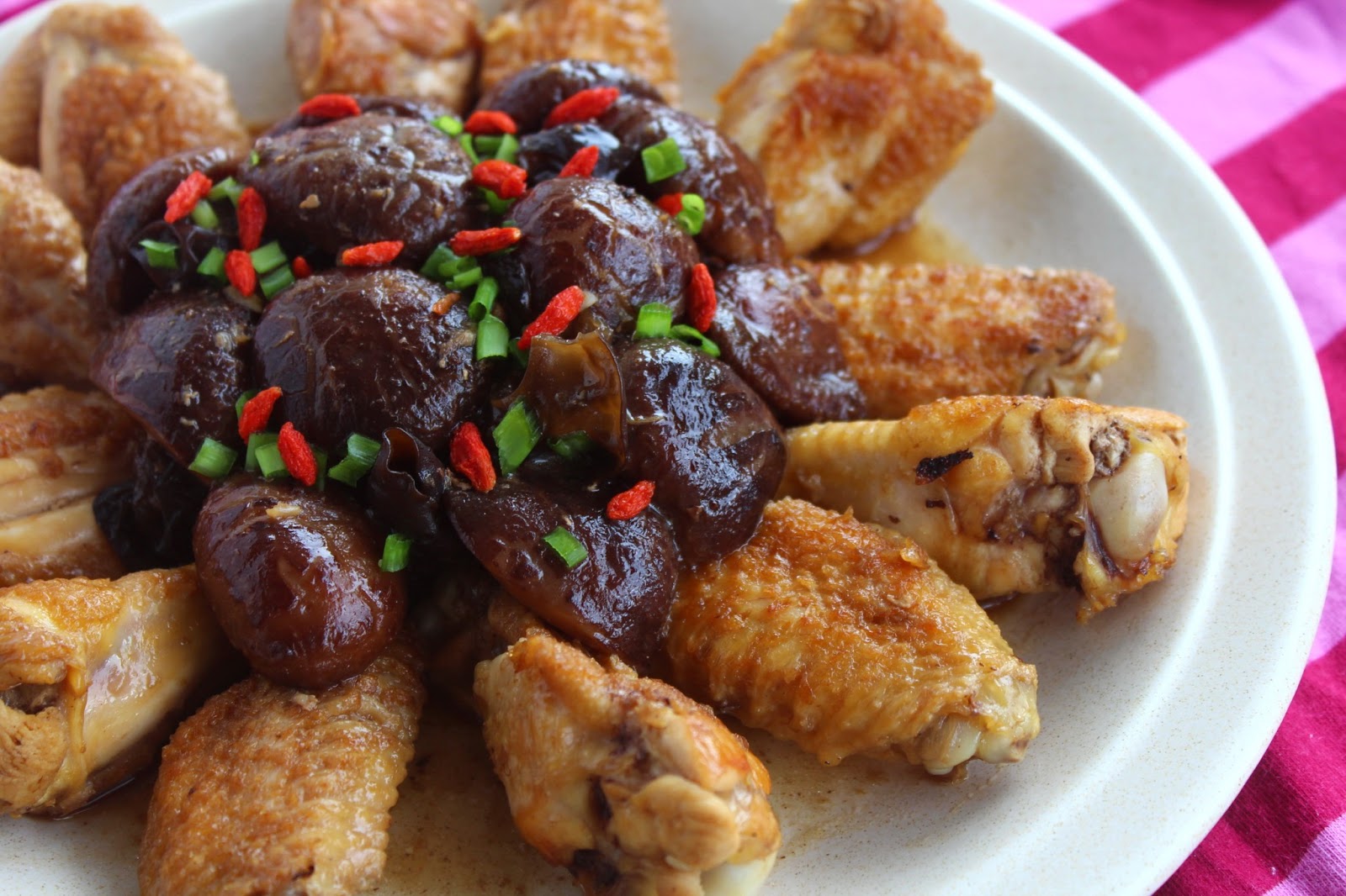 Vivian Pang Kitchen Braised Chicken Wings with Mushroom