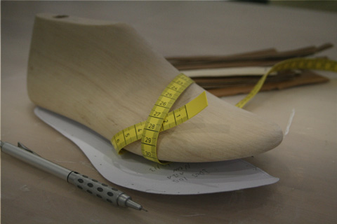 Hand made narrow fit ladies sandal last