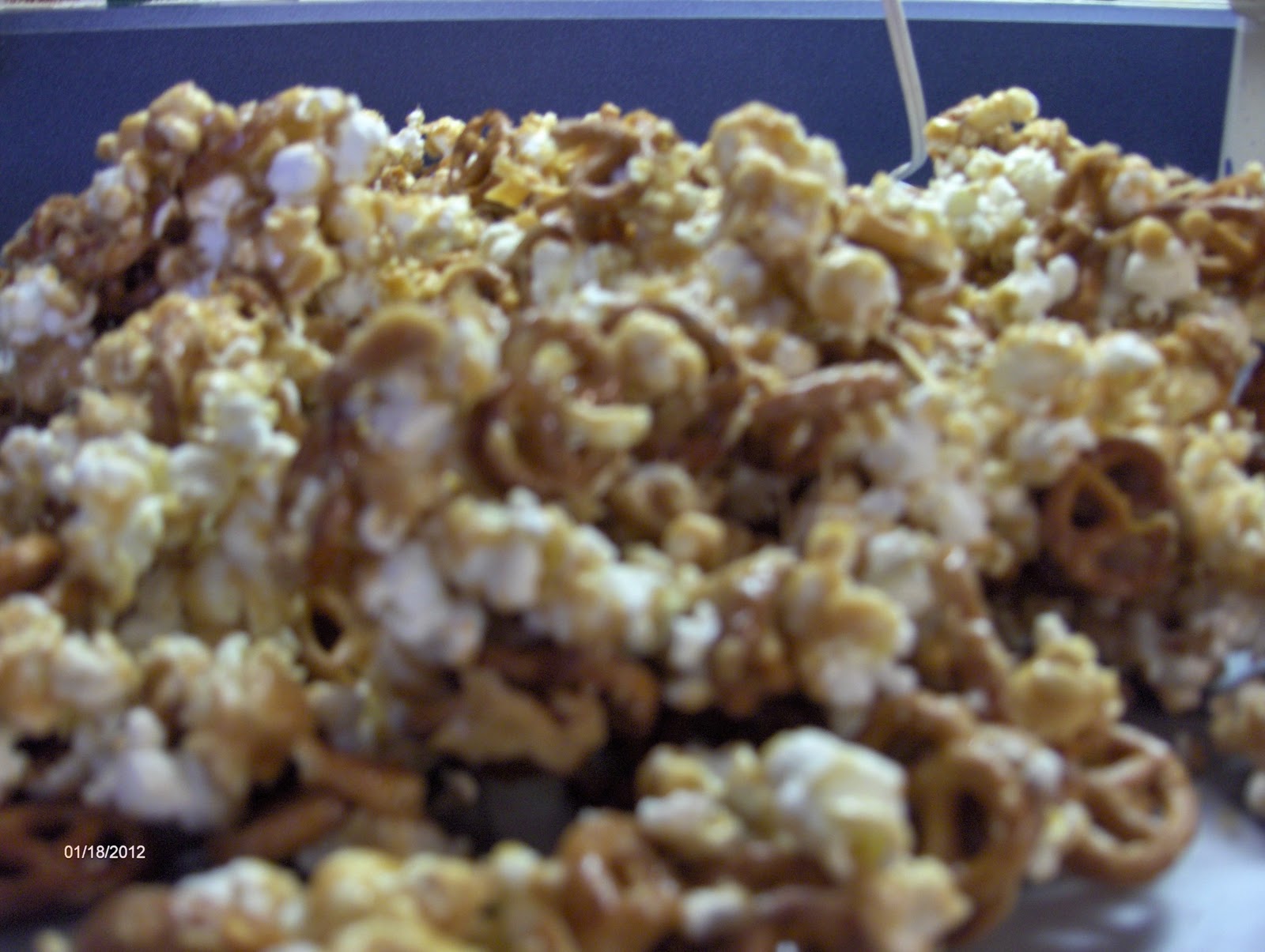 Suburban Prairie Homemaker Gluten Free Sweet and Salty Caramel Corn Recipe