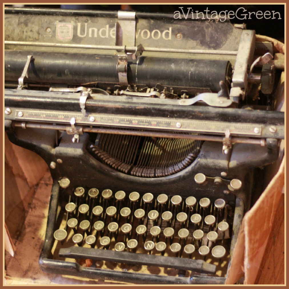 List 100+ Pictures How Much Is An Old Underwood Typewriter Worth Full