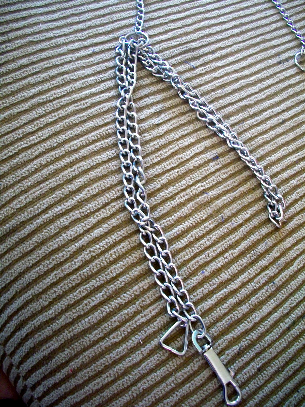 THE SISTERS BLOG The Dog Chain necklace tutorial...