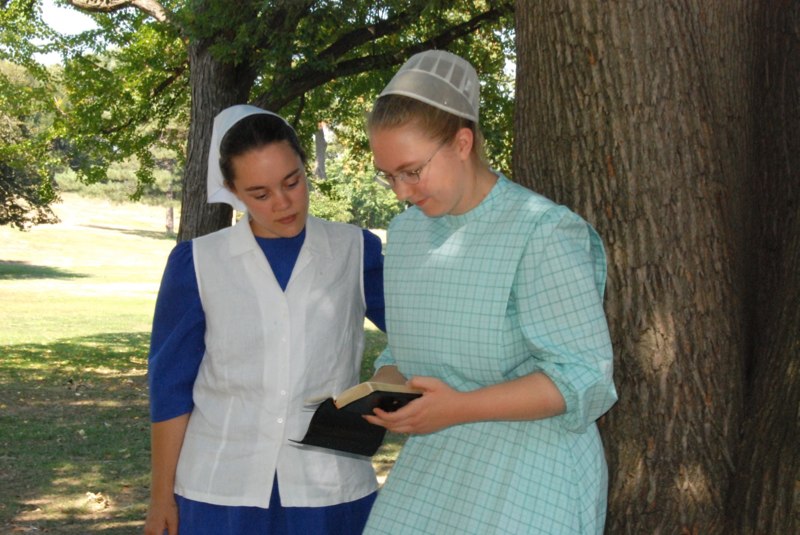 a brief history of the amish culture Amish beliefs are similar to other protestants it is their way of life that primarily differentiates them from other christian denominations there are about 200,000 old order amish living in more than 200 settlements in the united states and canada the largest communities are in pennsylvania, ohio, indiana, iowa, illinois, and kansas. a brief history of the amish culture Amish beliefs are similar to other protestants it is their way of life that primarily differentiates them from other christian denominations there are about 200,000 old order amish living in more than 200 settlements in the united states and canada the largest communities are in pennsylvania, ohio, indiana, iowa, illinois, and kansas.