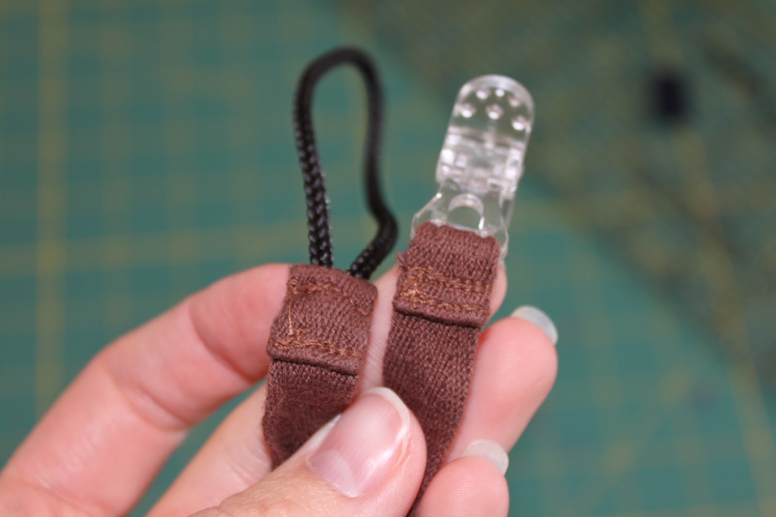 This Too! Universal Pacifier Holder And Tutorial