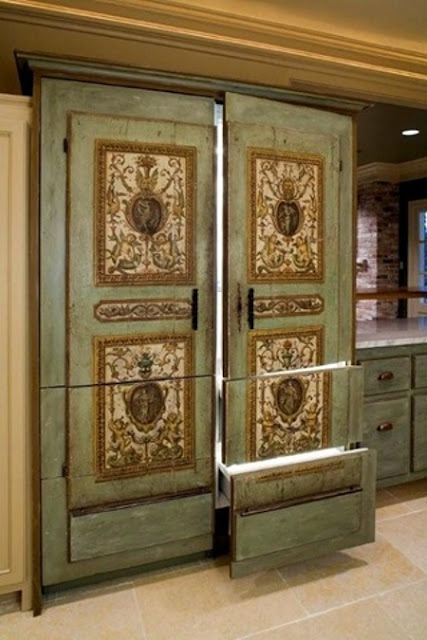 10 Unusual Fridge Designs