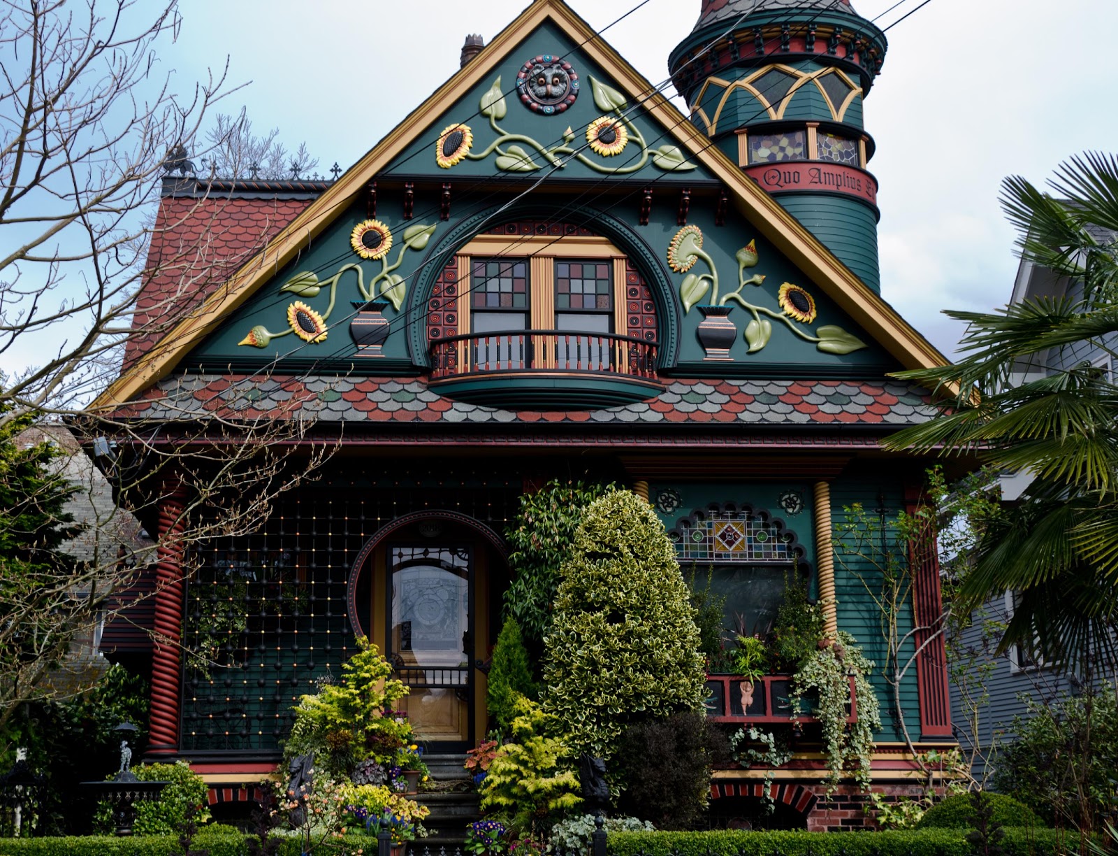 Charismatic and Beautiful 'Queen Anne' Style Houses in the US