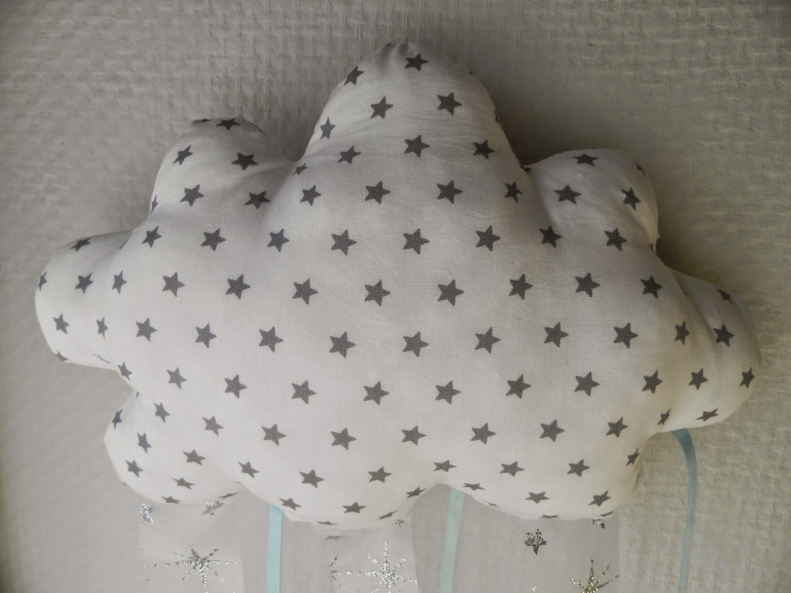 Coton et Création : suspension nuage en tissu