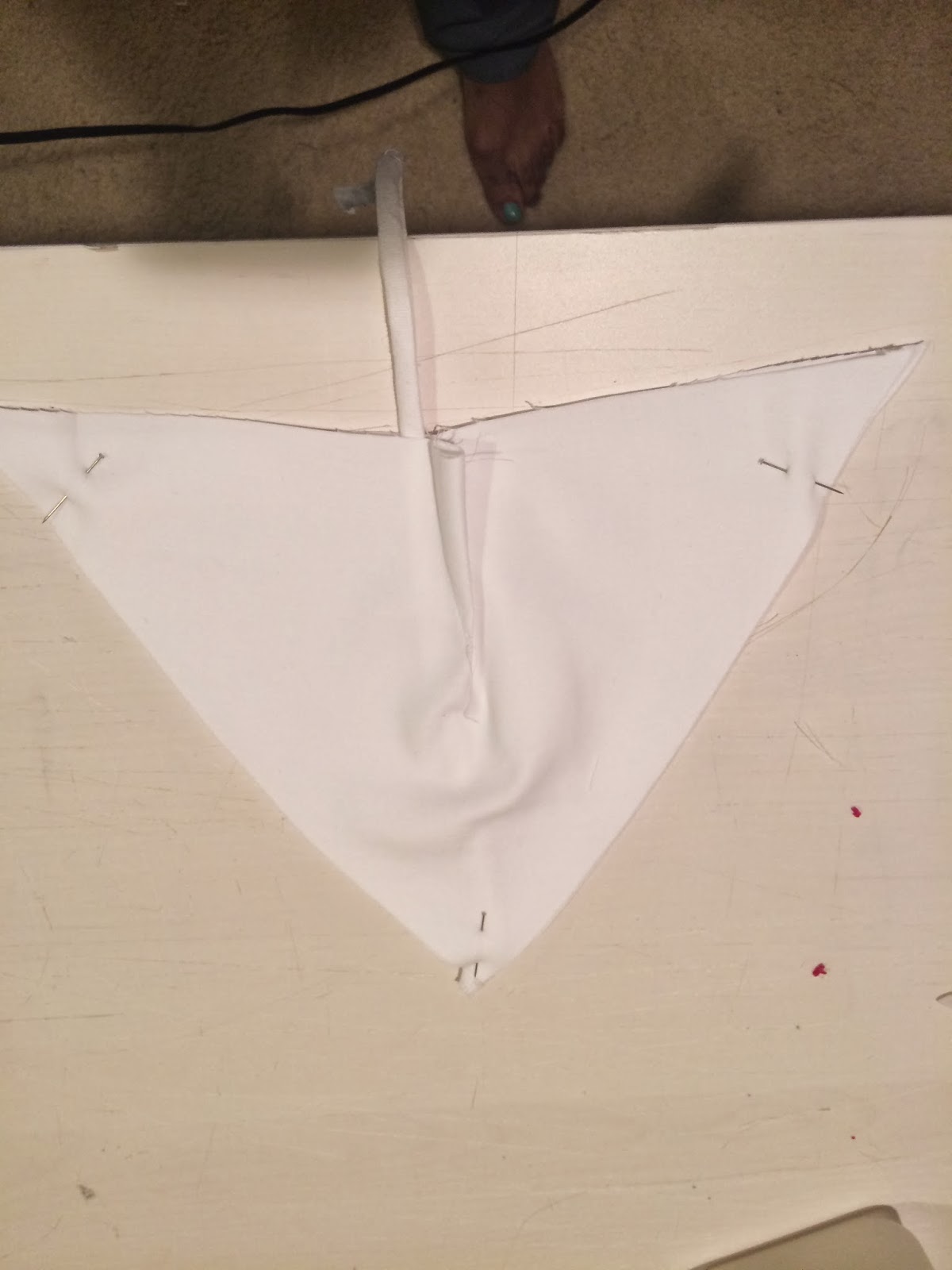 Needles and Fashion DIY Scuba Bra / Tiangle Top Cropped