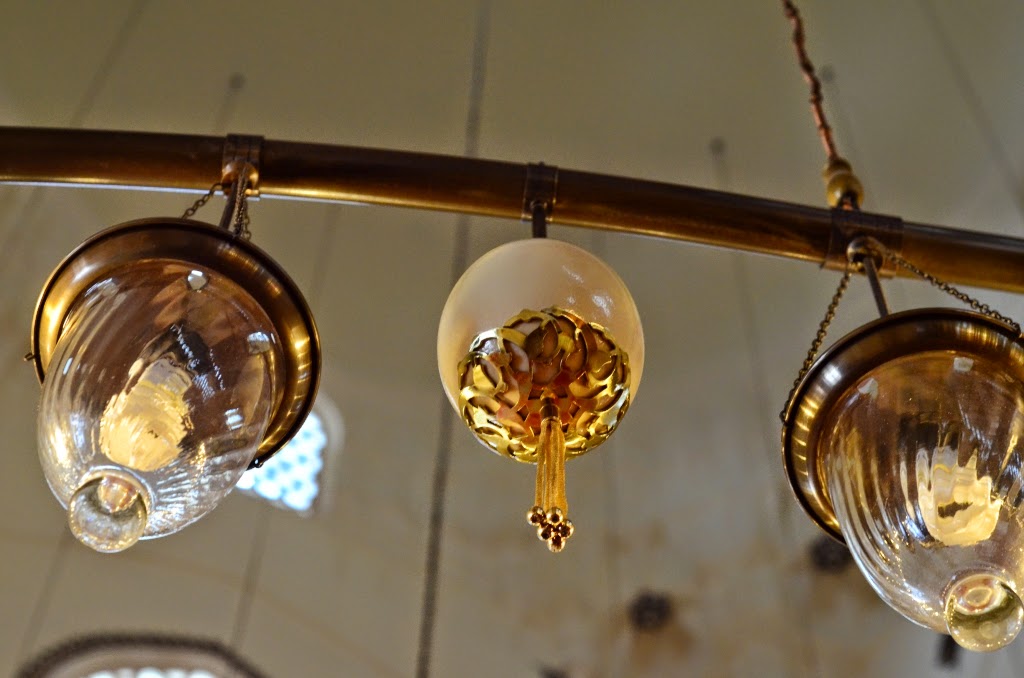 Tarihteyasananlar Blogspot Com Suleymaniyede Deve Kusu Yumurtasi