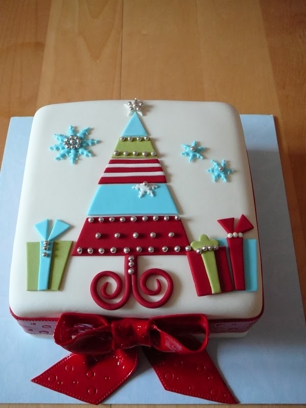 WONDERLAND CHRISTMAS CAKE DECORATING IDEAS