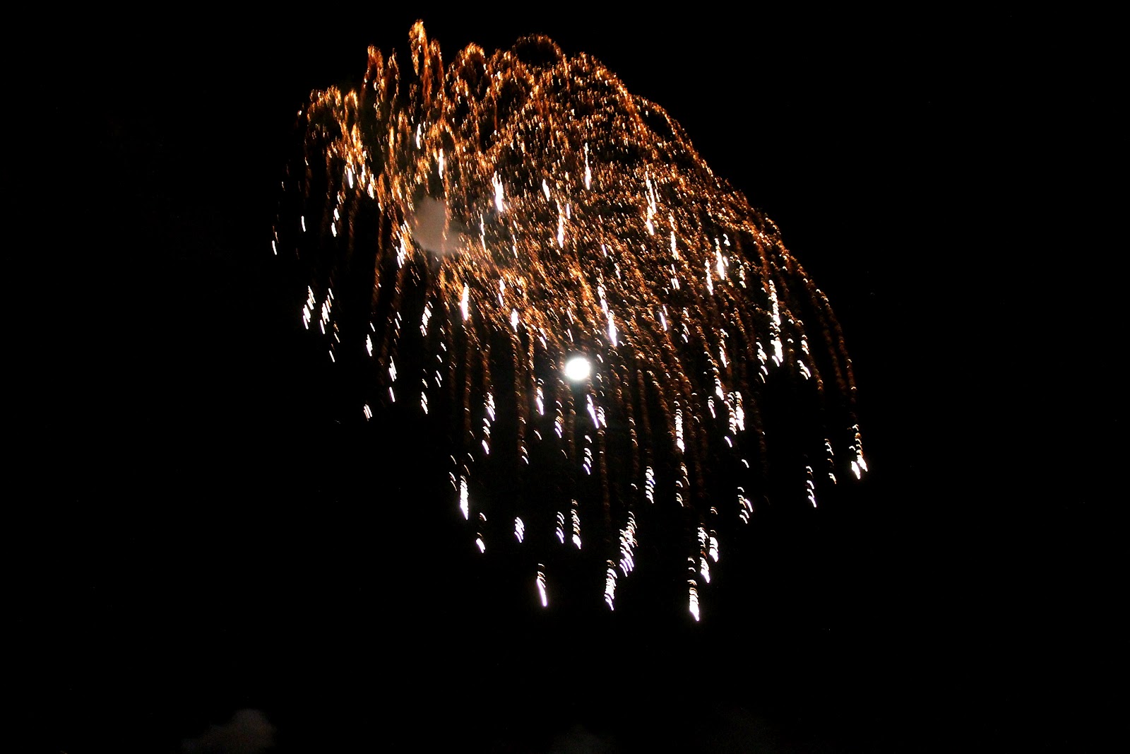 STREET CORNER GIRL: May 2012