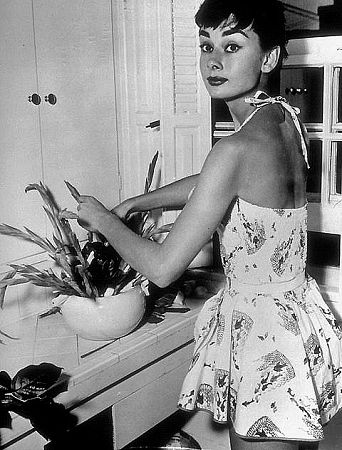 fashion and other lovable things elegance is an attitude audrey hepburn