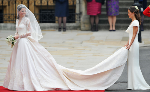 kate middleton wedding gown. Kate Middleton Wedding Dress