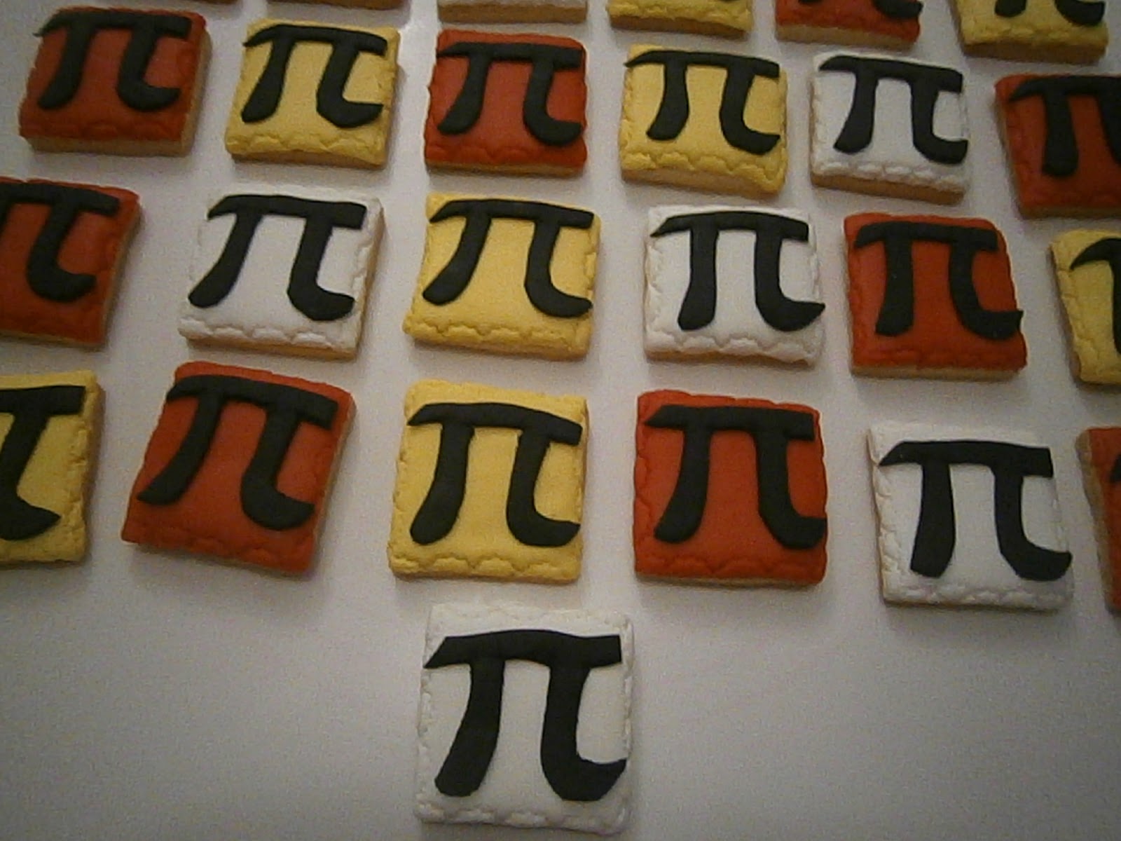 Esra�nın Tatlı Rüyası Pİ SAYISI LOGOLU KURABİYELER