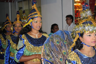 The Sri Lankan dancers performing at SKE Melaka