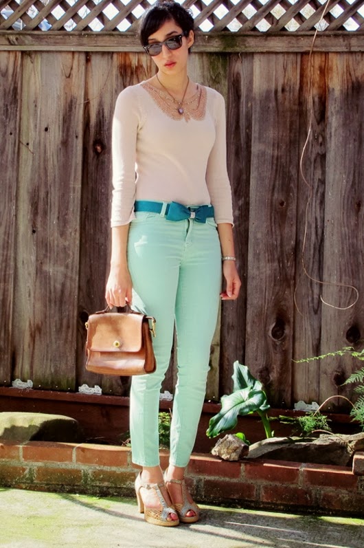 Ahora, Quien podrá ayudarme? PANTALÓN VERDE MENTA