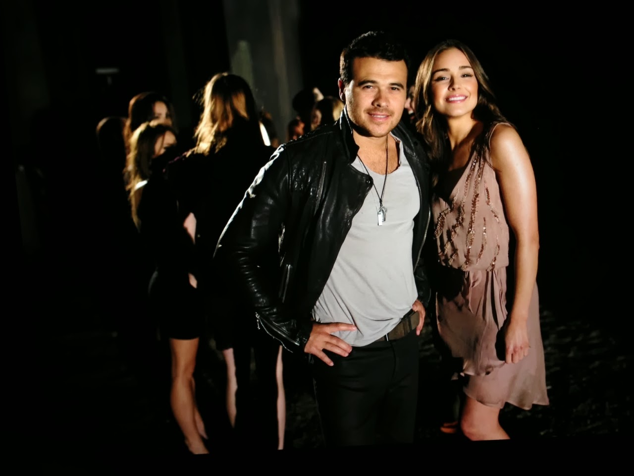 EMIN AGALAROV, "EMIN" [RADIO INTERVIEW] -- PERFORMING MISS UNIVERSE