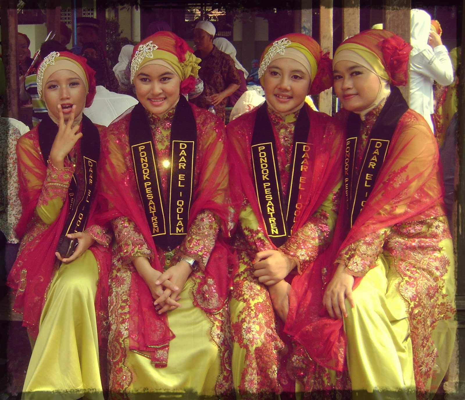 Truly Esya Sister Graduation Day From Pondok Pesantren