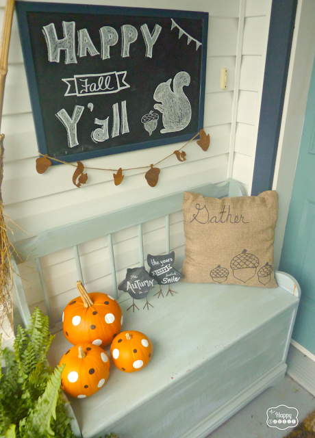 5 Chalkboard Ideas for Fall! 29 fall front porch with chalkboard art and diy sharpie pillow covers and polka dot pumpkins at thehappyhousie%5B1%5D | 5 Chalkboard Ideas for Fall! | 19 |