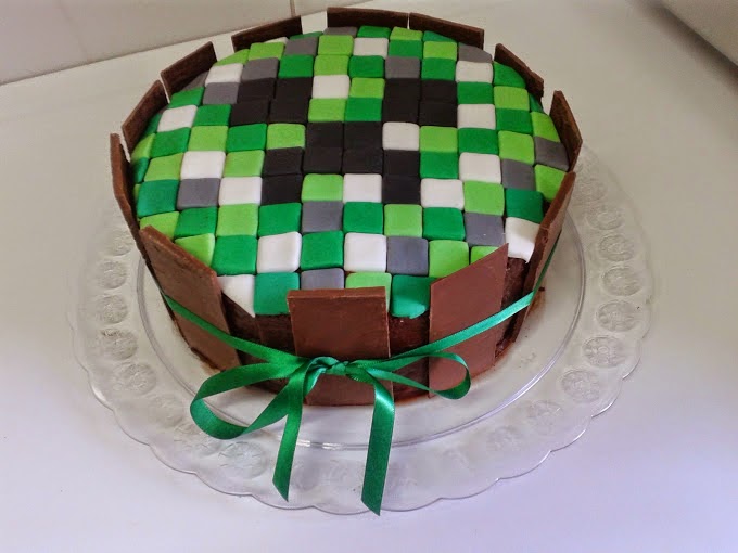 Bolo de Chocolate e Ganache Minecraft