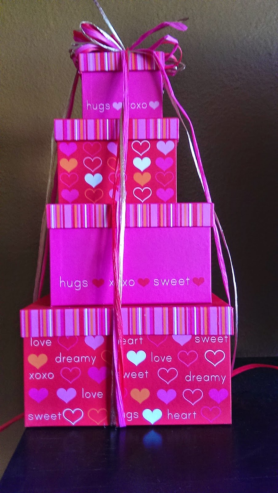 The%2Bheart%2Bgift%2Btower Creative Valentine's Day Food Gifts For Men and Women - Gift Baskets