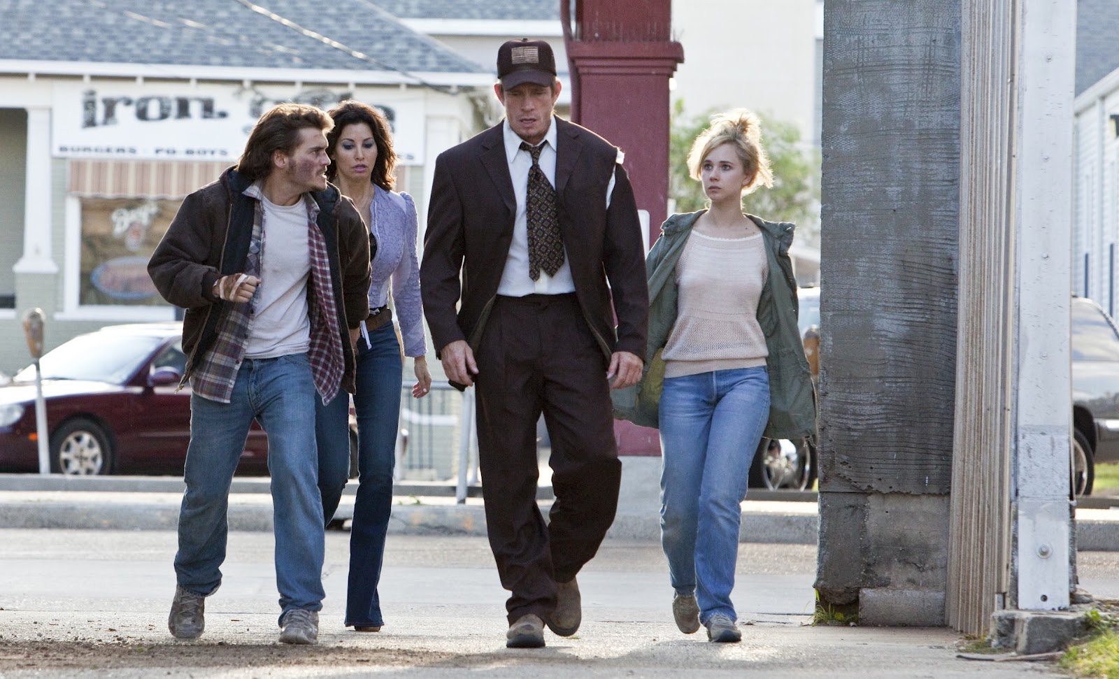http://2.bp.blogspot.com/-Dr4mkjNNbT0/T_QcI2qAUeI/AAAAAAAACQQ/eAlS4Y9F1C8/s1600/Killer+Joe+4.jpg