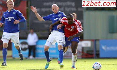 [Image: Macclesfield%2BTown1.jpg]