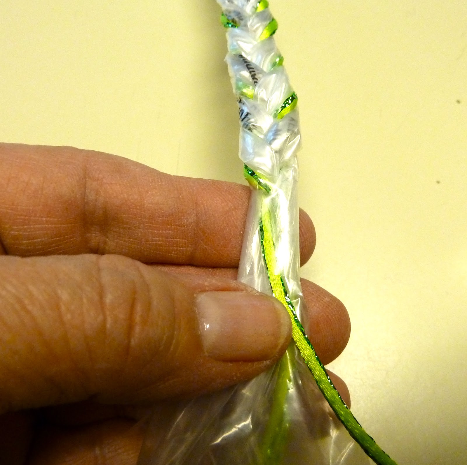 Make it easy crafts Recycled plastic bag braided bracelet