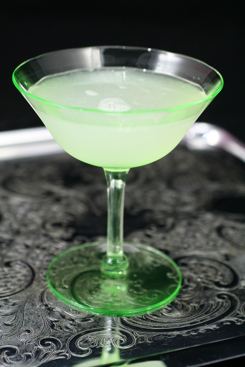 “Buzzings” from Cocktail Buzz Now Is the Time to Imbibe a Daiquiri