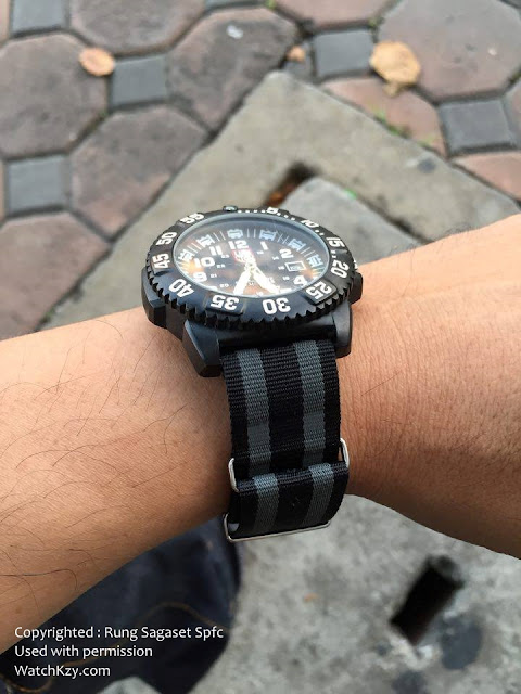 Luminox ใส่สาย Nato ของแท้ ลาย James Bond จากอังกฤษ