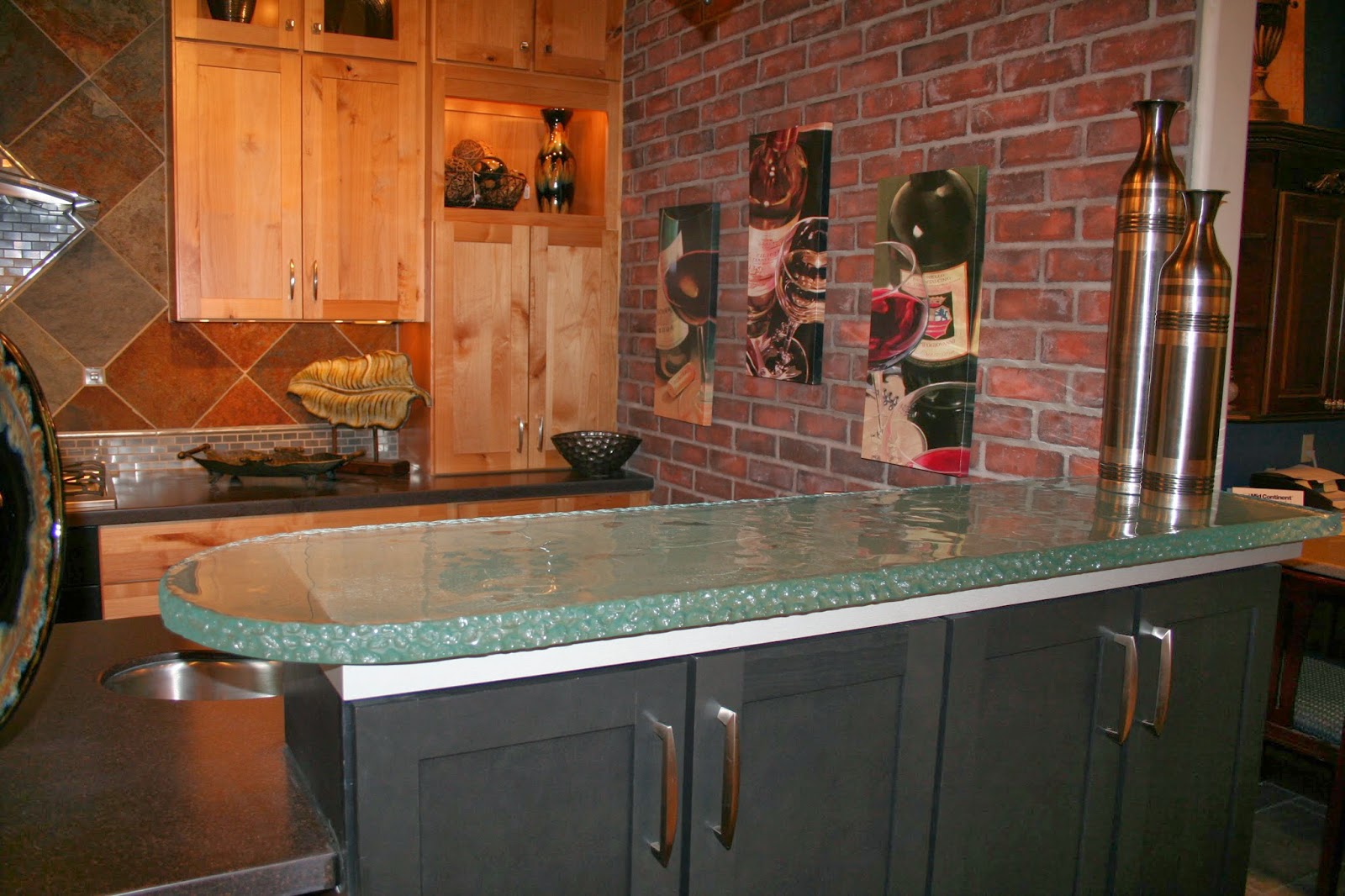 Bell Mirror & Glass Get Your Custom Glass Bar Countertop