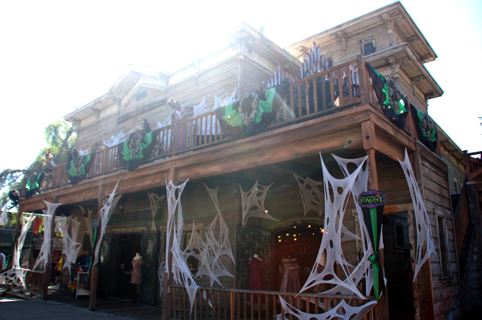 Fresh Angeles Knotts Berry Farm hosts Camp Spooky Halloween Event