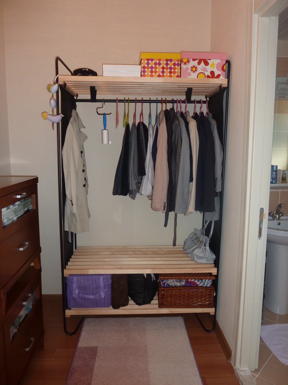 Ikea Yatak Odasi 2 Jpg 640 476 Ikea Pax Gardirop Yatak Odasi Dolap Duzenleme Giyinme Odasi