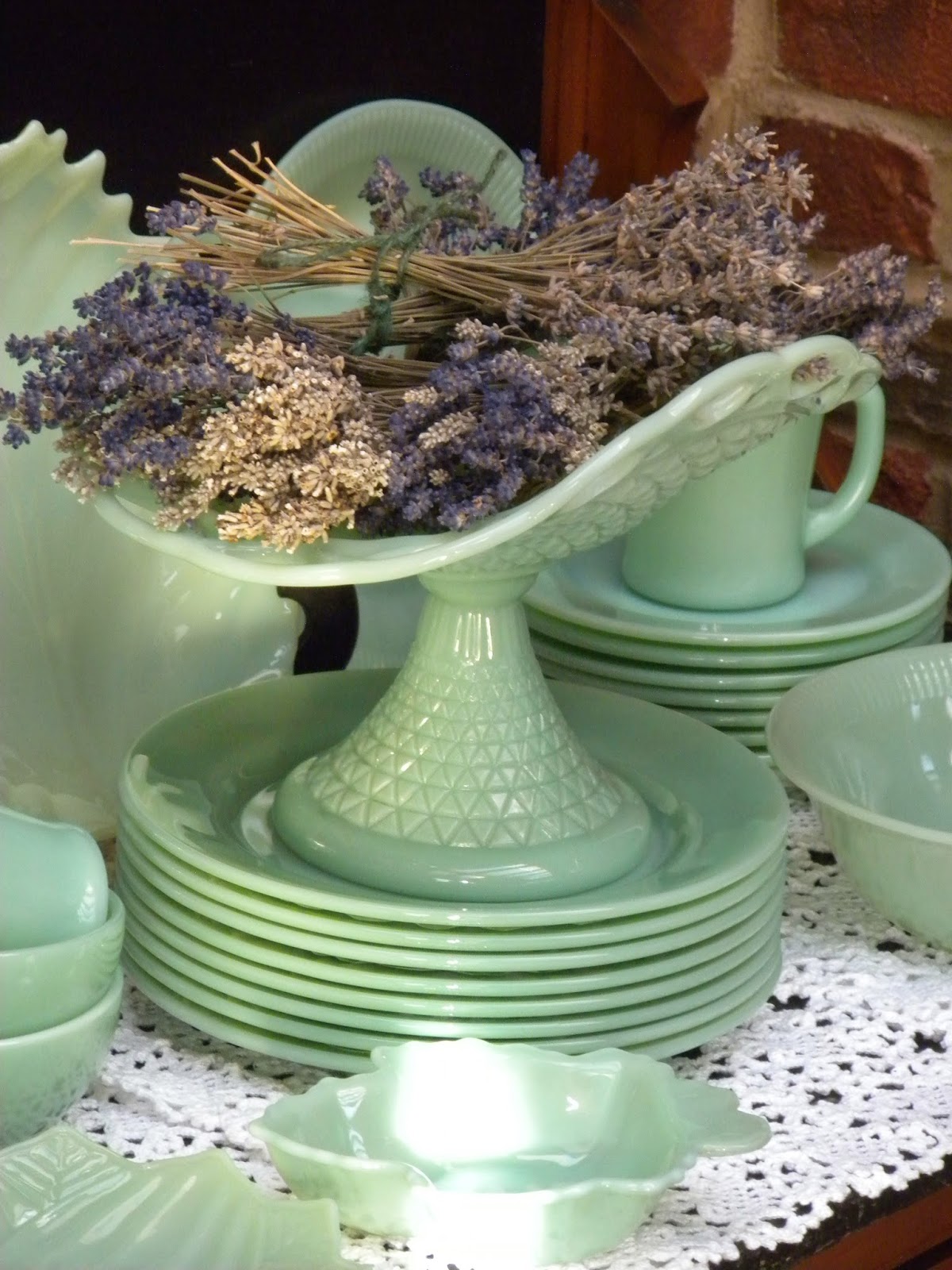 Everything But The House - EBTH - #Coolcollections #jadeite