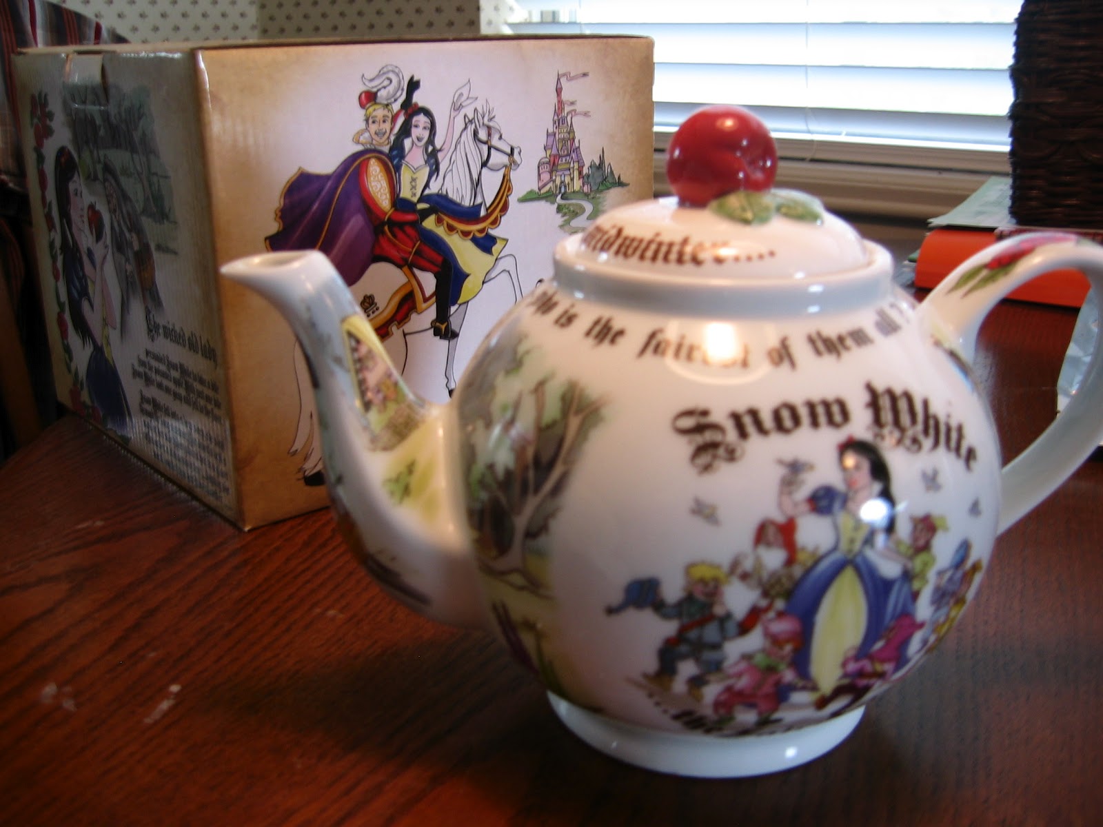 lahikmajoedrinkstea a teapot and friendly tea talk