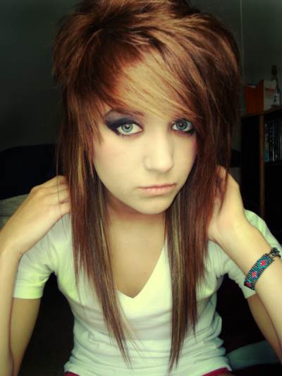 Emo Hairstyles for Girls with Long Hair