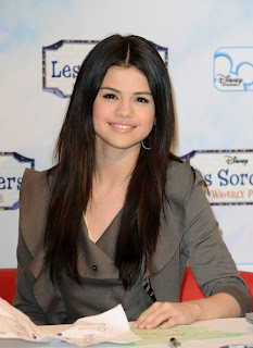 selena gomez straight hair