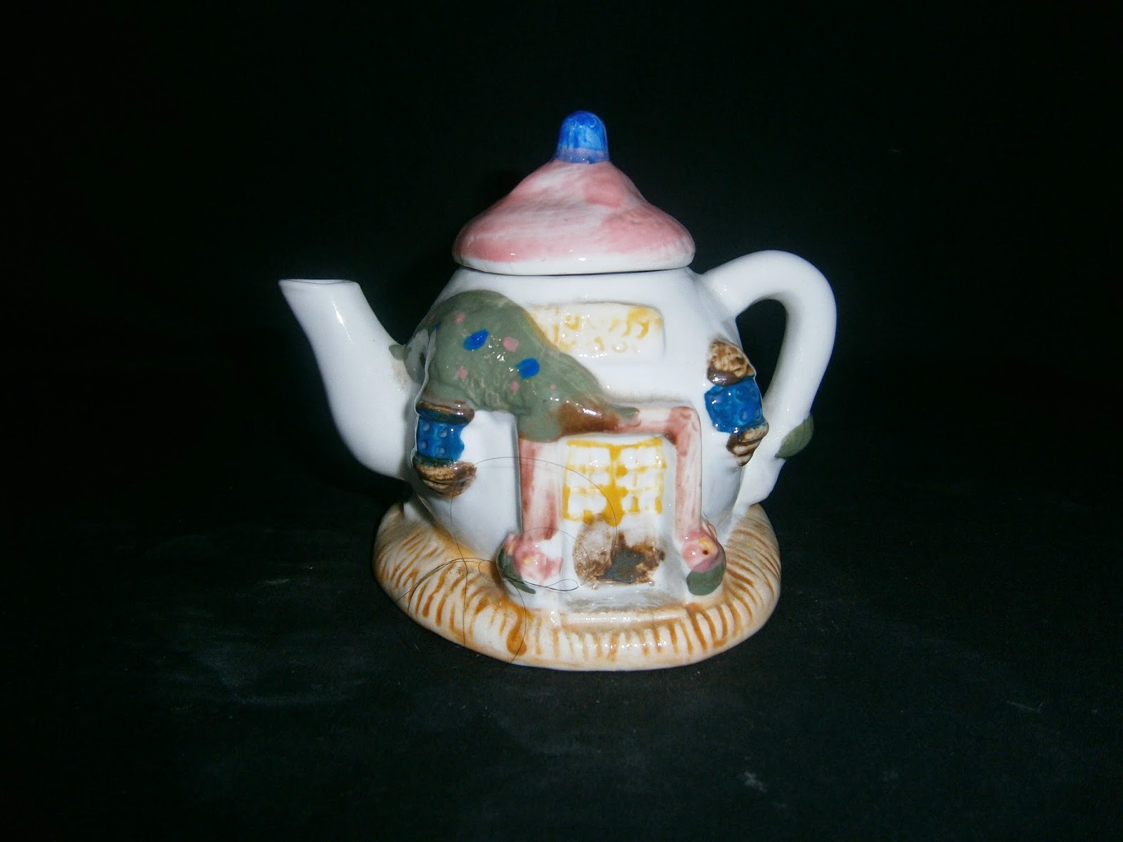 STOCK CLEARANCE SALE NOVELTY TEAPOTS