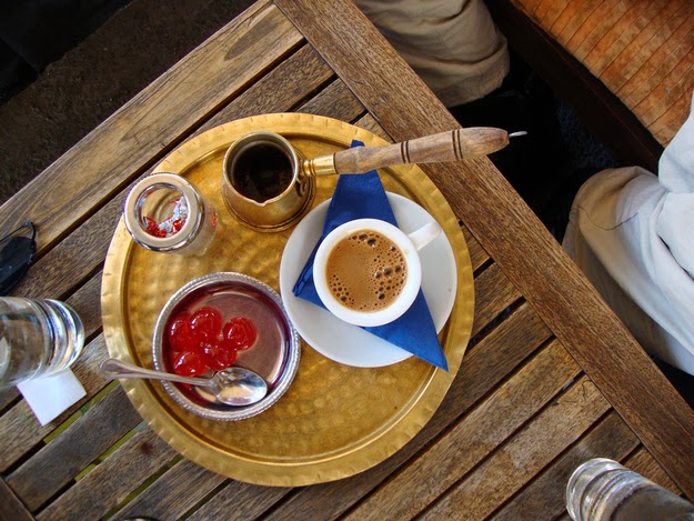 20. Coffee breaks are serious affairs. - 49 Reasons To Love Hellas (Greece) 20. Coffee breaks are serious affairs. - 49 Reasons To Love Hellas (Greece)