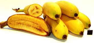 5 Easy Ways To Utilize Bananas For Beauty.