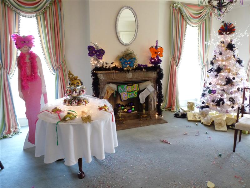 The Holes of My Soles Christmas Decor at Wildwood Manor