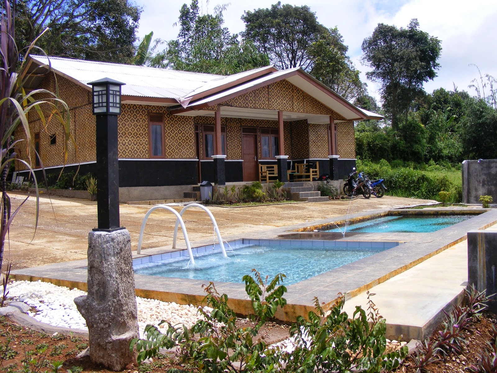 Villa Munas 6 Kamar - INFO VILLA CIATER