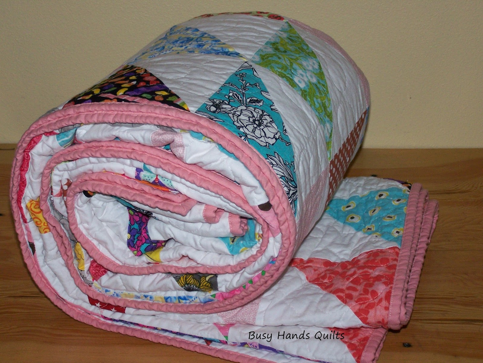 Busy Hands Quilts Custom Twin Size HST Quilt {Finished!}
