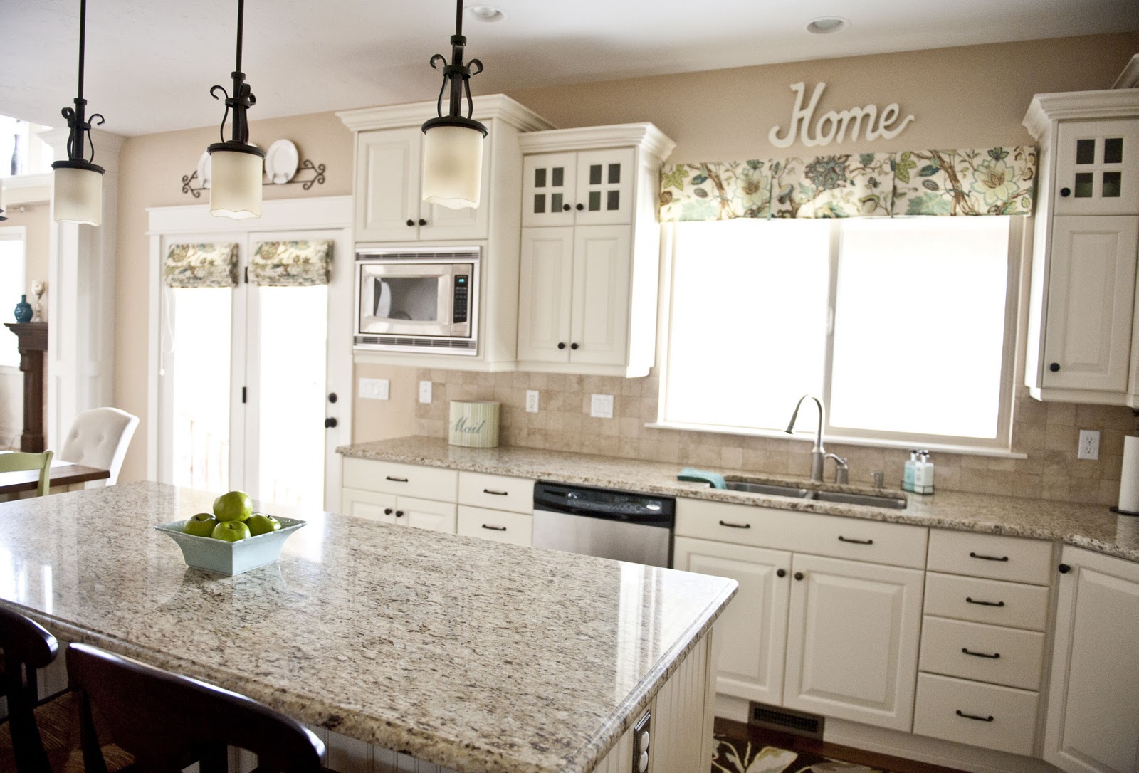 Creatice What Color Countertops Go Best With White Cabinets with Simple Decor